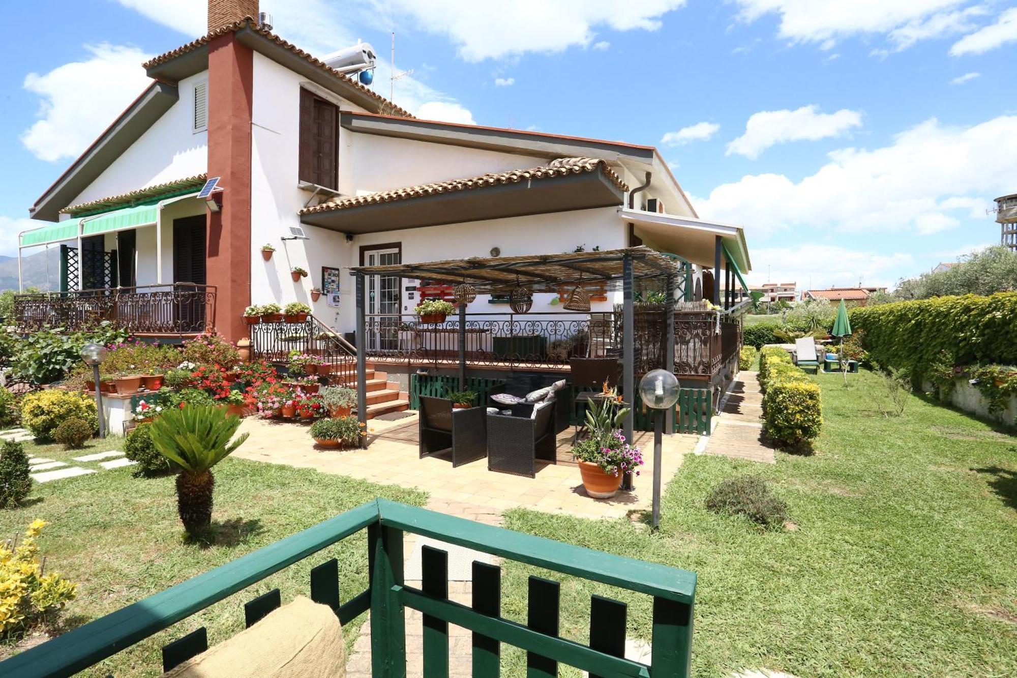 B&B villamariascauri Scauri  Esterno foto